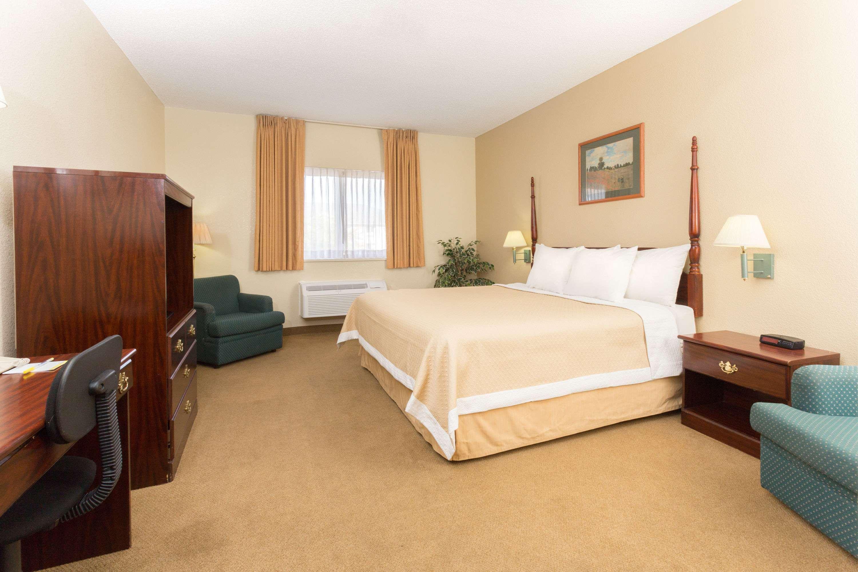 Days Inn By Wyndham Colorado Springs Airport Eksteriør bilde